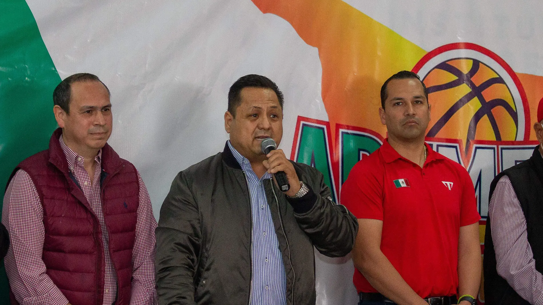 Lito Vargas Presentacion de sonorenses preseleccion nacional en sus distintas categorias de basquetbol FIBA - Mike Acosta (3)